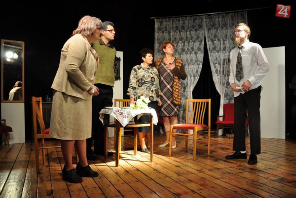 Ilustračný obrázok k článku Ochotníci z Tesár pripravili sviatočné predstavenia: Pozrite si, kde budú počas Vianoc vystupovať