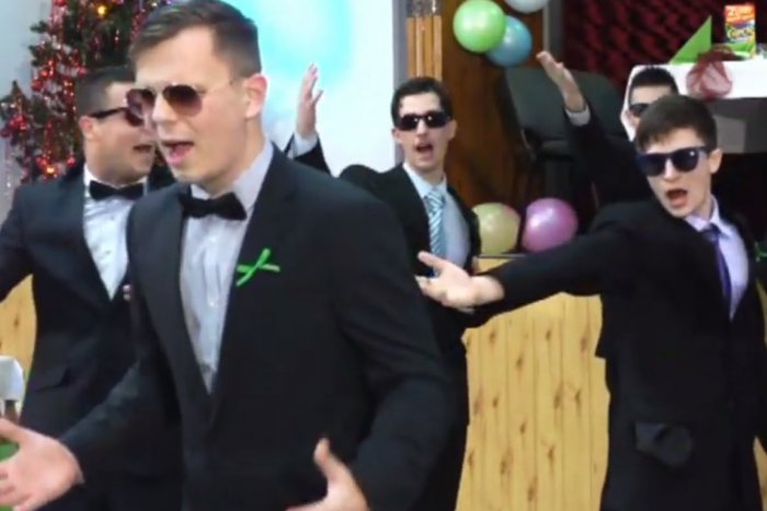 Ilustračný obrázok k článku Učiteľka ostala paf z prekvapenia zlatomoraveckých maturantov: Toto VIDEO nemá chybu!