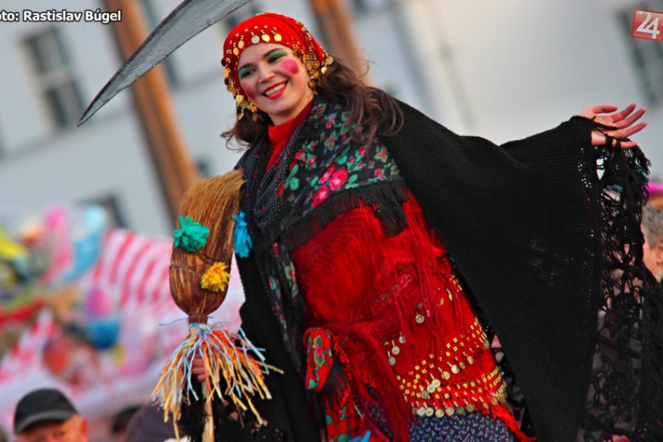 Ilustračný obrázok k článku Fašiangové oslavy v Nitre: Obdobie zábavy ukončíme tradične, pochovaním basy