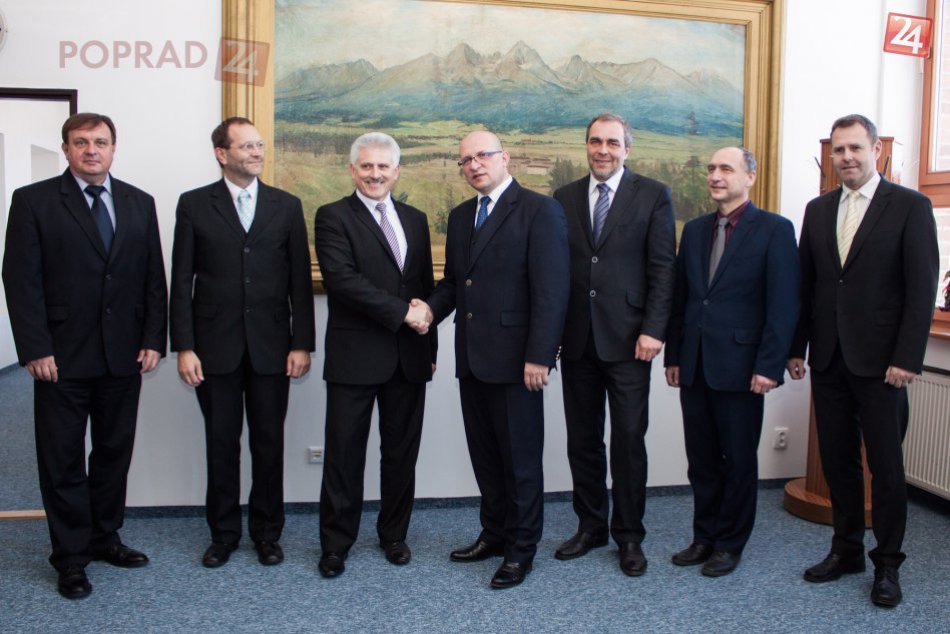 Ilustračný obrázok k článku Vedenie Popradu a Svitu na spoločnom rokovaní: O čom všetkom sa hovorilo?