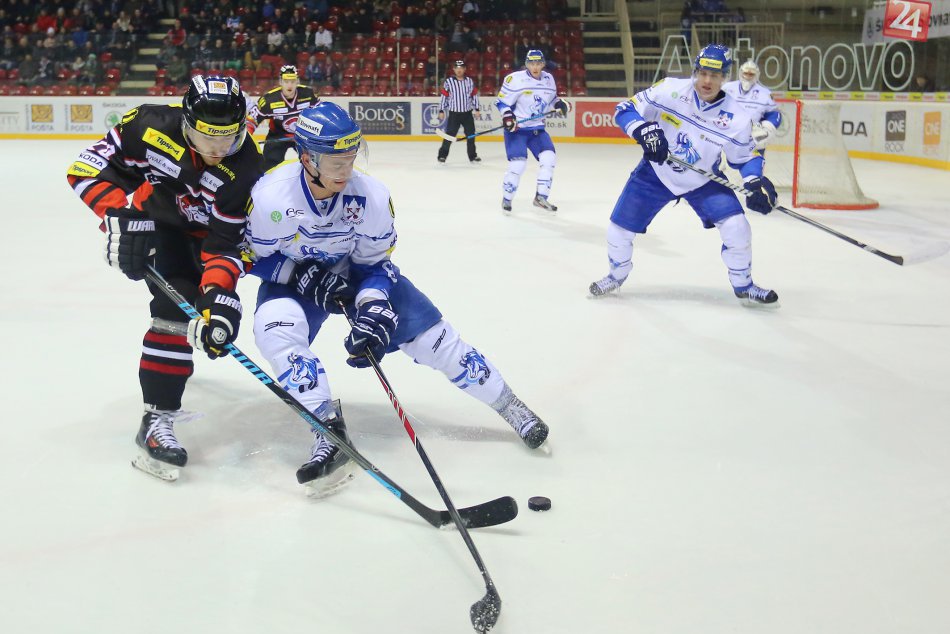 Ilustračný obrázok k článku Na popradskom ľade barani narazili na kamzíkov: O víťazovi sa rozhodlo až po nájazdoch