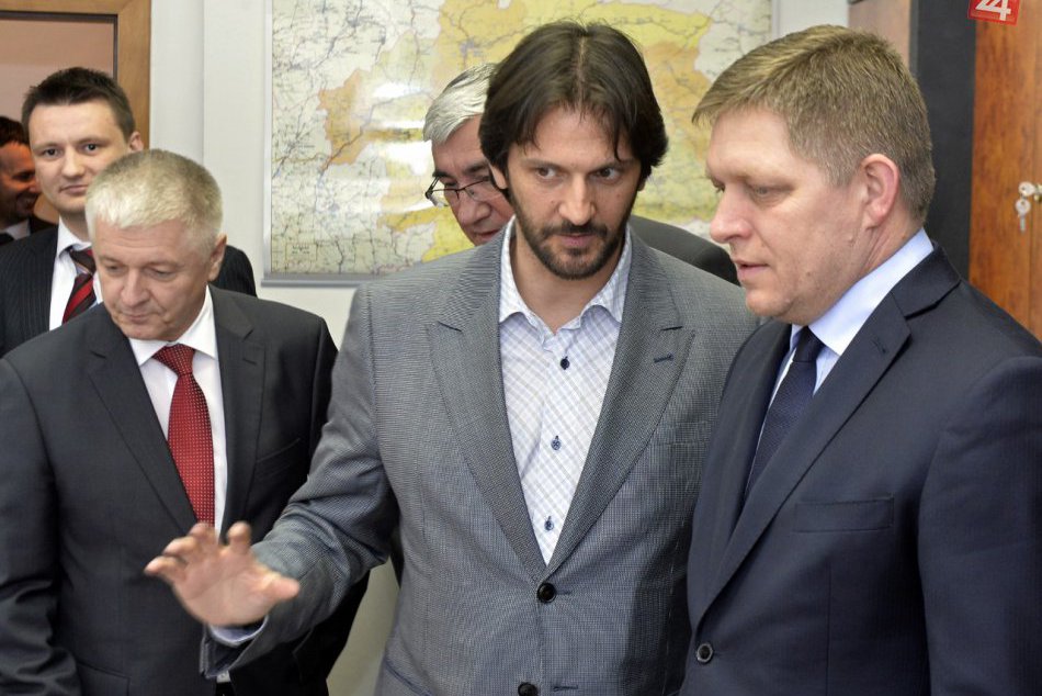 Ilustračný obrázok k článku Po rokovaní vlády v Bystrici u starostov prepukla radosť: Aha, aké dotácie dostali okolité obce