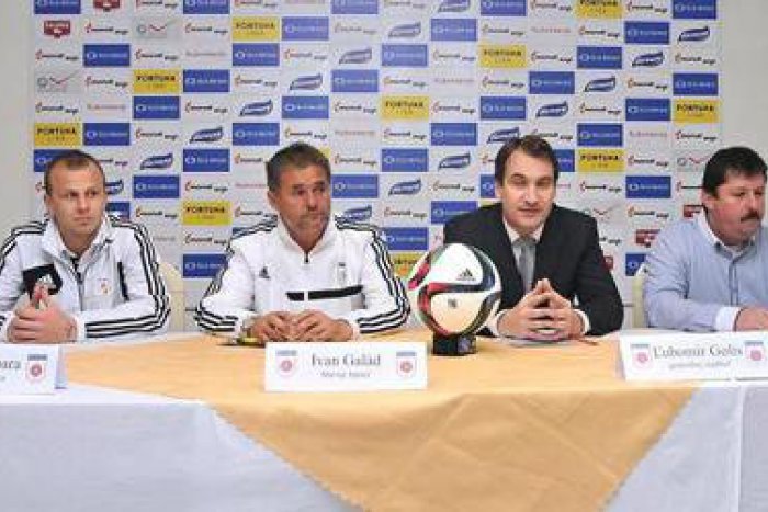 Ilustračný obrázok k článku PREHĽAD: Kto a kedy bude zachraňovať ligový futbal pre Ružomberok