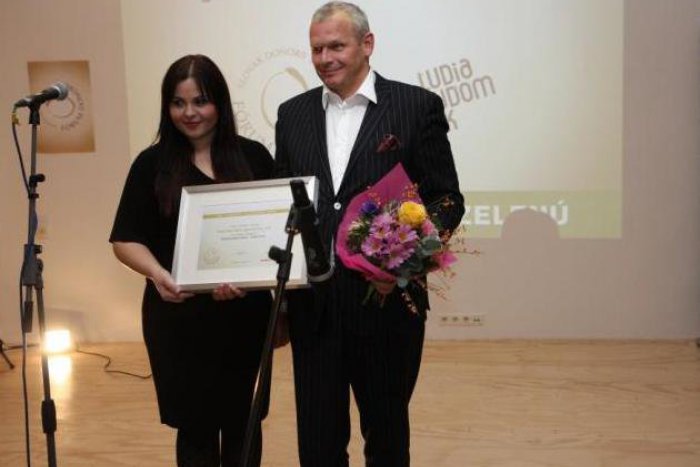 Ilustračný obrázok k článku Prvá stavebná sporiteľňa získala ocenenie TOP firemný filantrop 2014