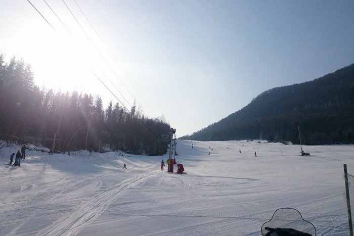 Ilustračný obrázok k článku Neviete kam cez víkend? Čo tak zájsť na lyžovačku