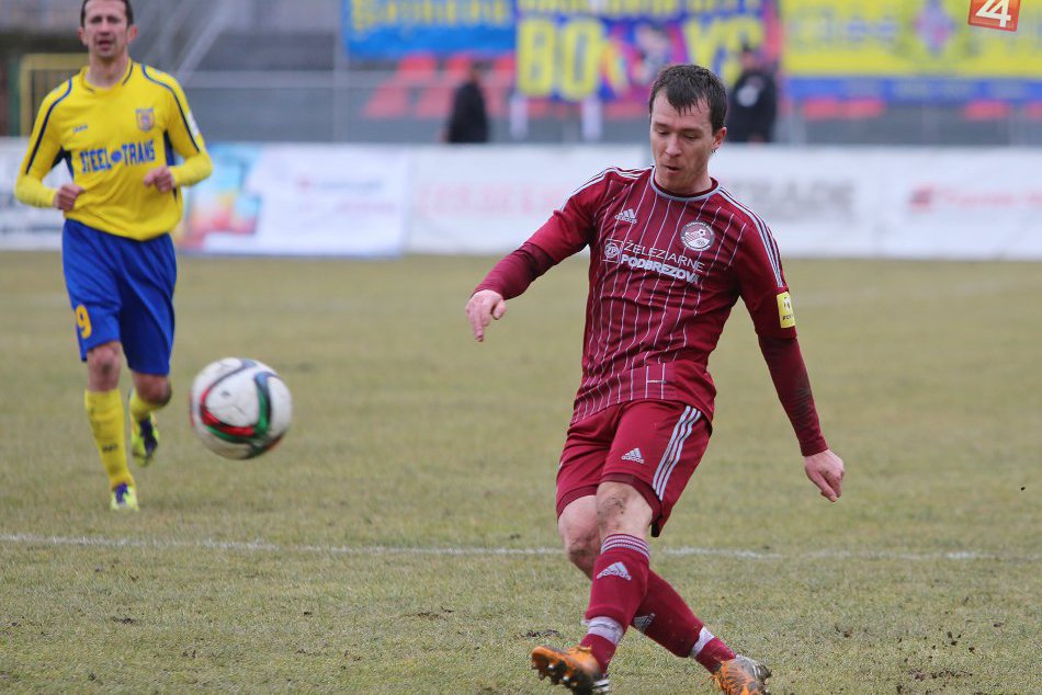 Ilustračný obrázok k článku Zápas Podbrezová - Myjava sa pre zlé počasie vôbec nehral: Poznáme dátum dohrávky!