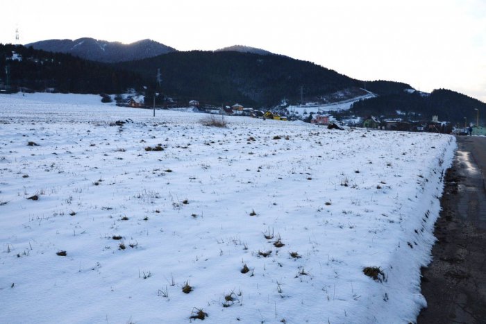 Ilustračný obrázok k článku Mestskí poslanci rokovali: Rodinné domy sa majú stavať na černovských Hríboch