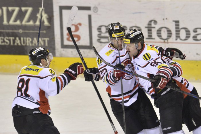 Ilustračný obrázok k článku Zápas štvrťfinále play off na trenčianskom ľade v réžii baranov: Rozhodnúť môžu už v sobotu!