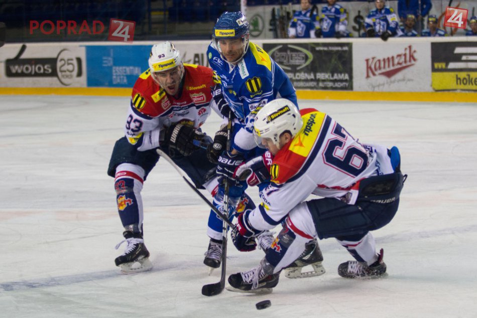 Ilustračný obrázok k článku Kvalitný hokej a zaslúžené víťazstvo Kamzíkov: Popradčania vyrovnali stav série na 2:2