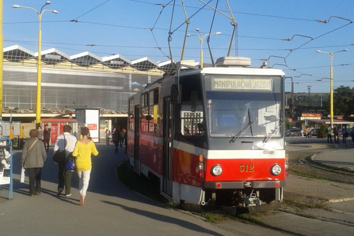 Ilustračný obrázok k článku Ďalšia dopravná rana Košičanom: Tentokrát sa uzavrelo Staničné námestie!