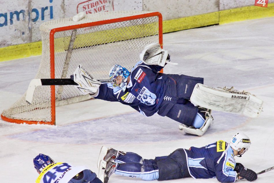 Ilustračný obrázok k článku HK Nitra vyriešil brankársku otázku: Michal Valent ostáva pod Zoborom