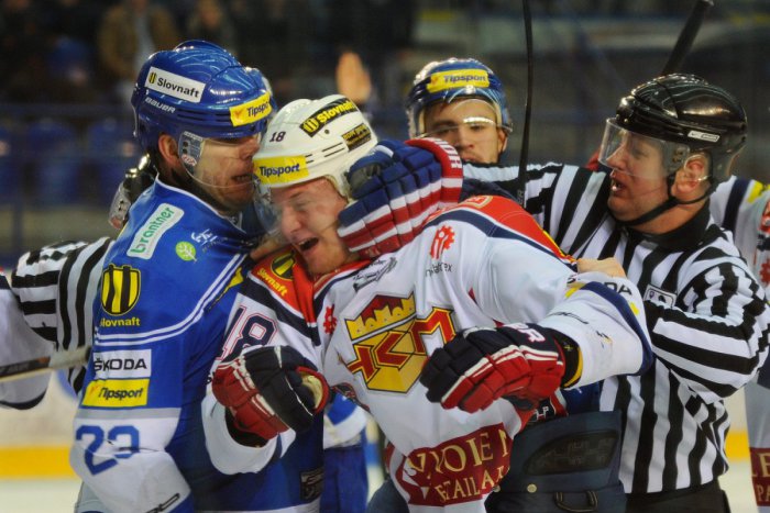 Ilustračný obrázok k článku Poprad si vynútil rozhodujúci siedmy zápas: Zvolen pokoril Krotákov hetrik