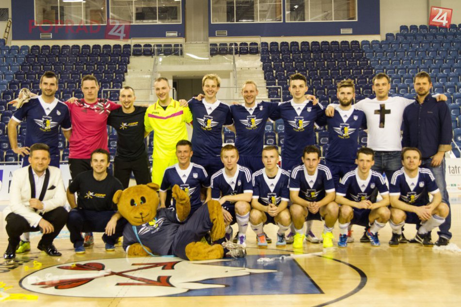 Ilustračný obrázok k článku Popradskí futsalisti na bronzovom stupienku víťazov: So sezónou sa rozlúčili vo veľkom štýle