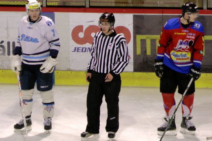 Ilustračný obrázok k článku Hokejoví juniori MHK32 L. Mikuláš: Vedenie na zápasy 2:0!