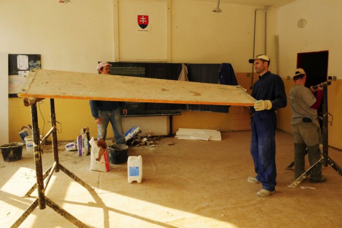 Ilustračný obrázok k článku V Novom Meste začali s rekonštrukciou dvoch základných škôl