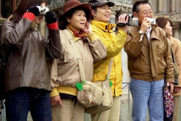 Ilustračný obrázok k článku Autobus plný Japoncov zarazil majiteľku reštaurácie: Toto naozaj nečakala!