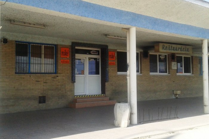 Ilustračný obrázok k článku Pohostinstvo na železničnej stanici v plameňoch: Zasiahnuť museli hasiči v dýchacích prístrojoch!