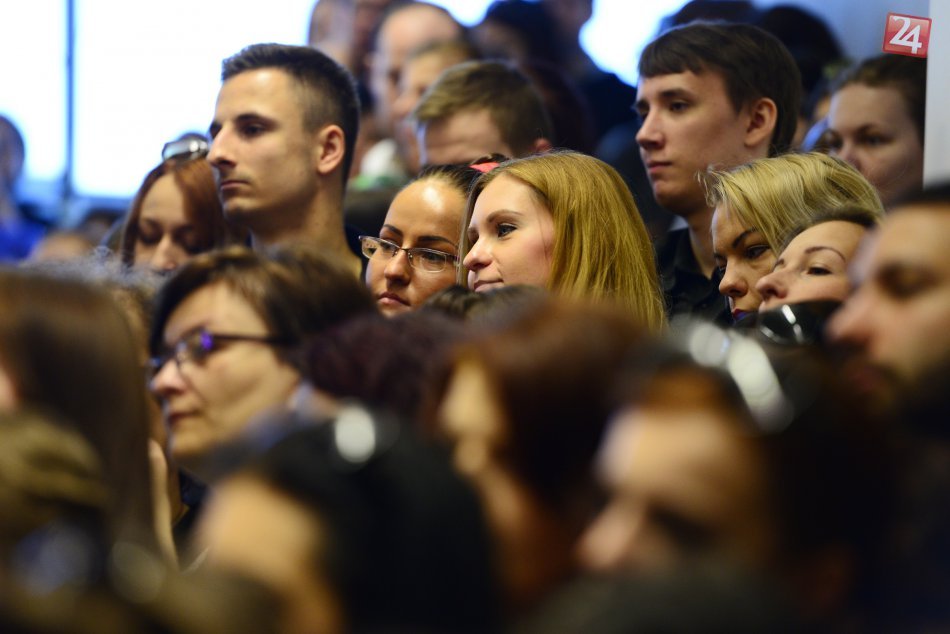 Ilustračný obrázok k článku Skvelá príležitosť pre vysokoškolákov: Uchádzať sa môžu o grant na štúdium v zahraničí