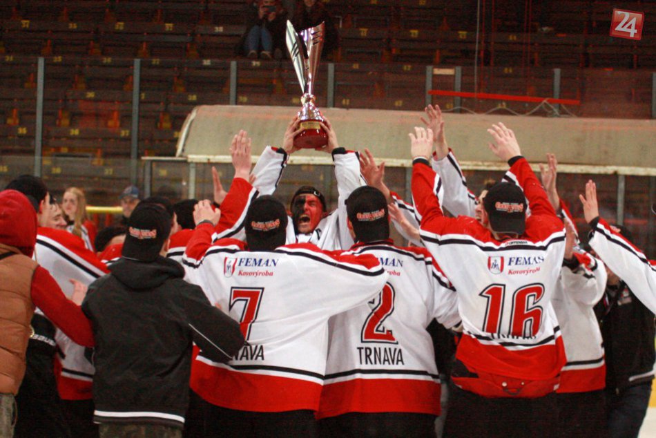 Ilustračný obrázok k článku Extraligová radosť v Trnave: Naši hokejisti postúpili medzi elitu