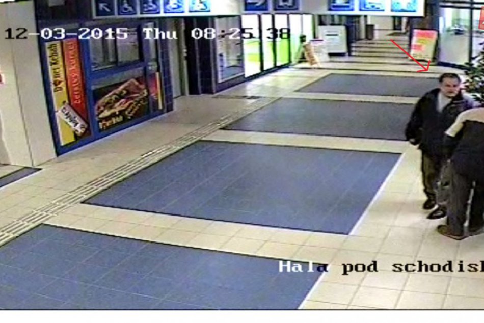 Ilustračný obrázok k článku Poznáte tohto muža? Vyhrážal sa žene, pátra po ňom polícia!