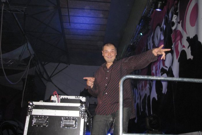 Ilustračný obrázok k článku Prešovský dídžej Daniel Franko: Najťažšie je ľudí na parkete udržať