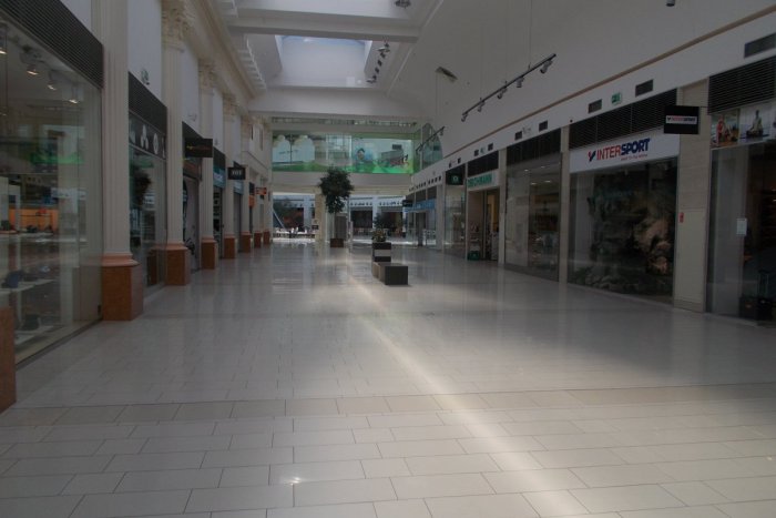 Ilustračný obrázok k článku KOMENTÁR: Shopping Palace ešte existuje? Aj vám napadla rovnaká otázka?