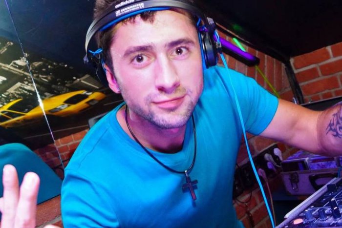 Ilustračný obrázok k článku Rozhovor so známym zlatomoraveckým DJ-om Radym: Moje hudobné začiatky boli komické