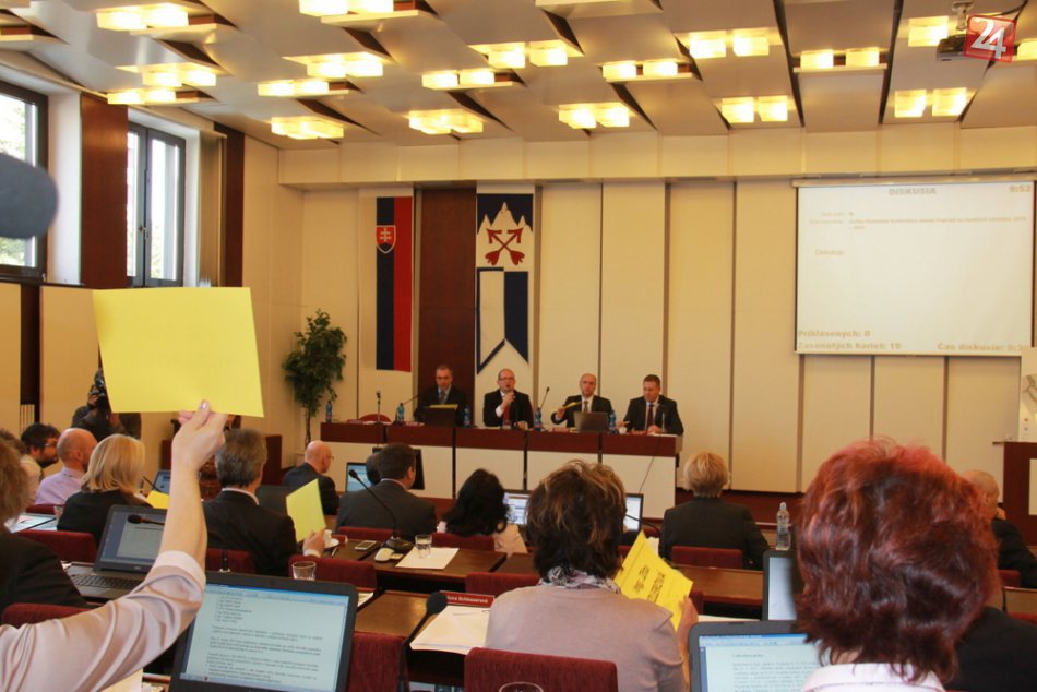 Ilustračný obrázok k článku Jednoznačná voľba hlavného kontrolóra mesta: Komu poslanci vyjadrili stopercentnú podporu?