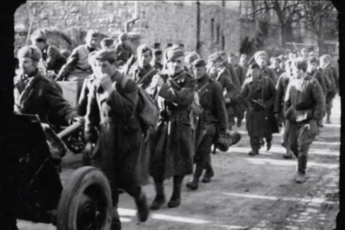 Ilustračný obrázok k článku Jedinečné video z Liptovského Sv. Mikuláša: Svetlo sveta uzreli zabudnuté zábery spred 70 rokov