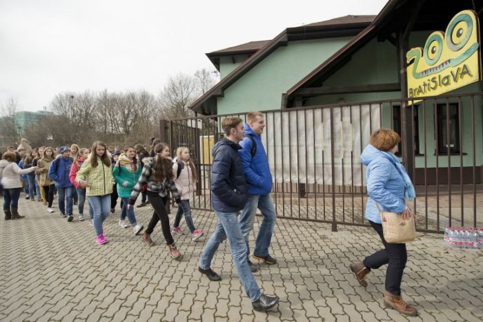 Ilustračný obrázok k článku Deti z vojnovej zóny na Ukrajine navštívia Národnú radu SR a pozrú si Bratislavu