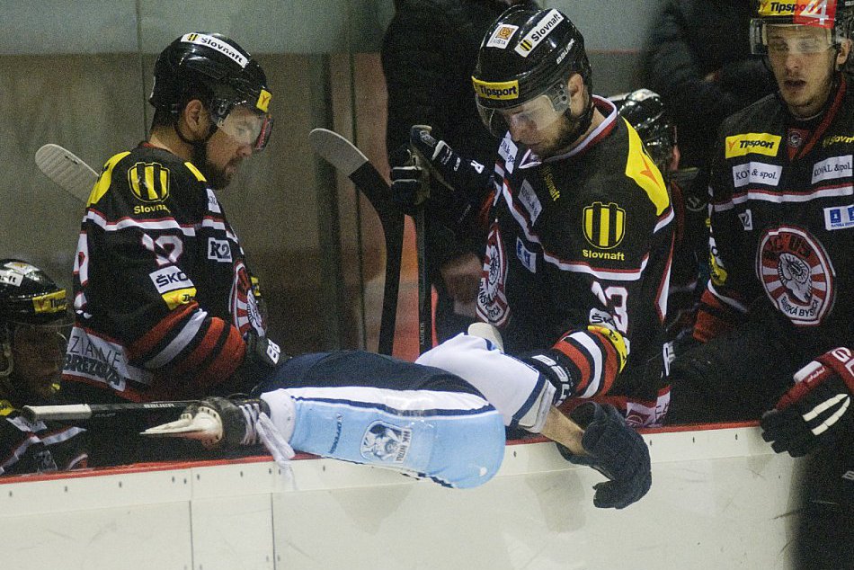 Ilustračný obrázok k článku Sezónu začnú na domácom ľade: Bystrickí hokejisti poznajú tím, s ktorým si zmerajú sily v 1. kole nového ročníka