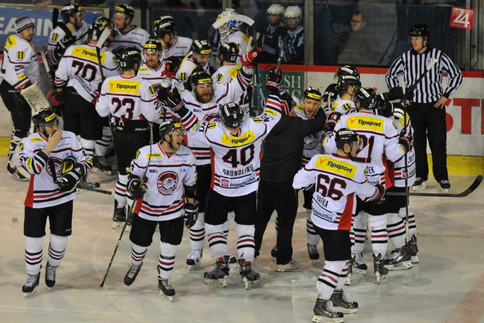 Ilustračný obrázok k článku Veľké hokejové finále: V týchto zápasoch sa naši chlapci pobijú o titul!