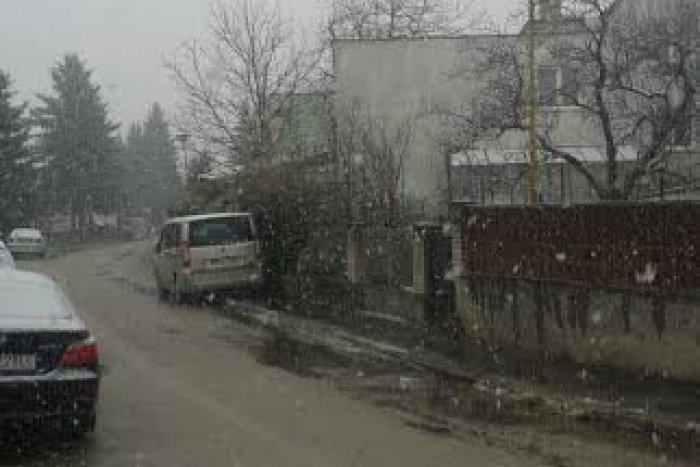 Ilustračný obrázok k článku Šok pre všetkých, čo sa už tešili z jarného počasia: Žilinu a okolie zasiahlo husté sneženie FOTO