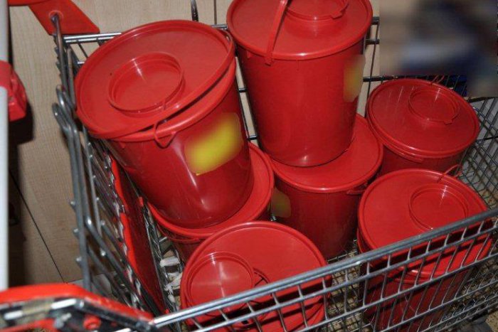 Ilustračný obrázok k článku Krádež peňazí z Dňa narcisov v žilinskej nemocnici: S takouto výzvou sa na ľudí obrátili policajti!