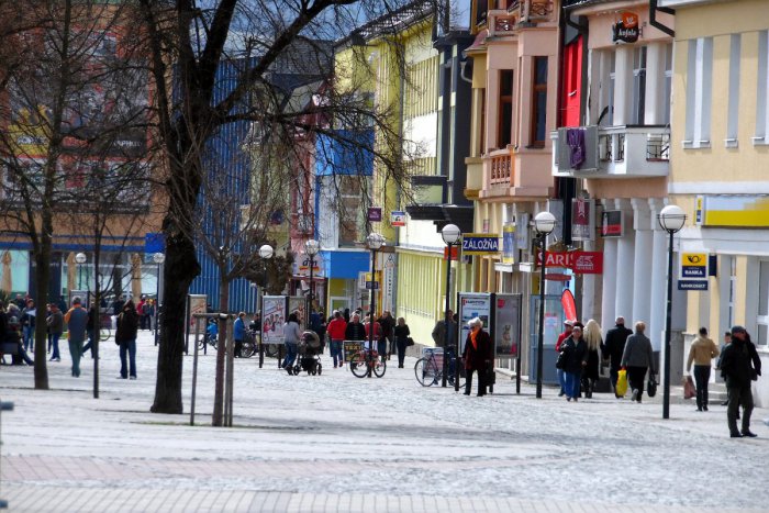 Ilustračný obrázok k článku Parlamentné voľby sú už za dverami a k urnám vyrazia aj Humenčania: Zaujímavé čísla z nášho mesta!