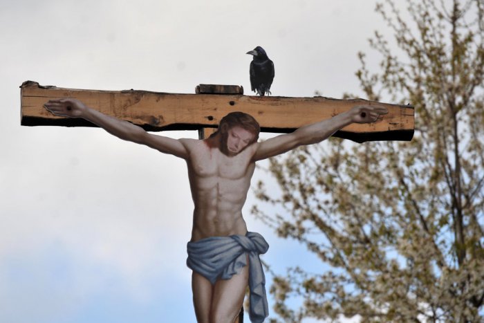 Ilustračný obrázok k článku Kresťania si dnes pripomínajú deň utrpenia, ukrižovania a smrti Ježiša Krista