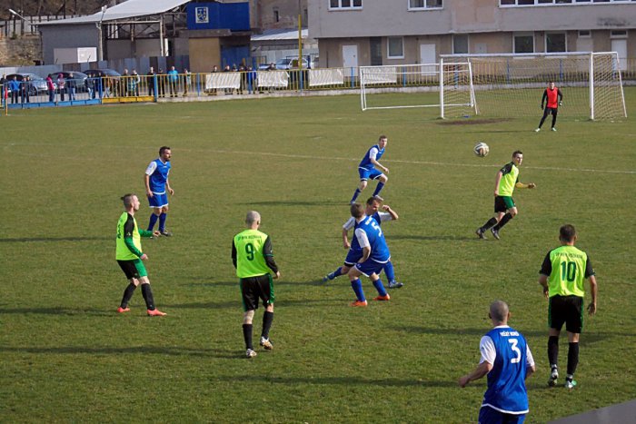 Ilustračný obrázok k článku FUTBALOVÝ PREHĽAD: Kremnička prehrala na nulu, hráči JUPIE nedali Málincu šancu