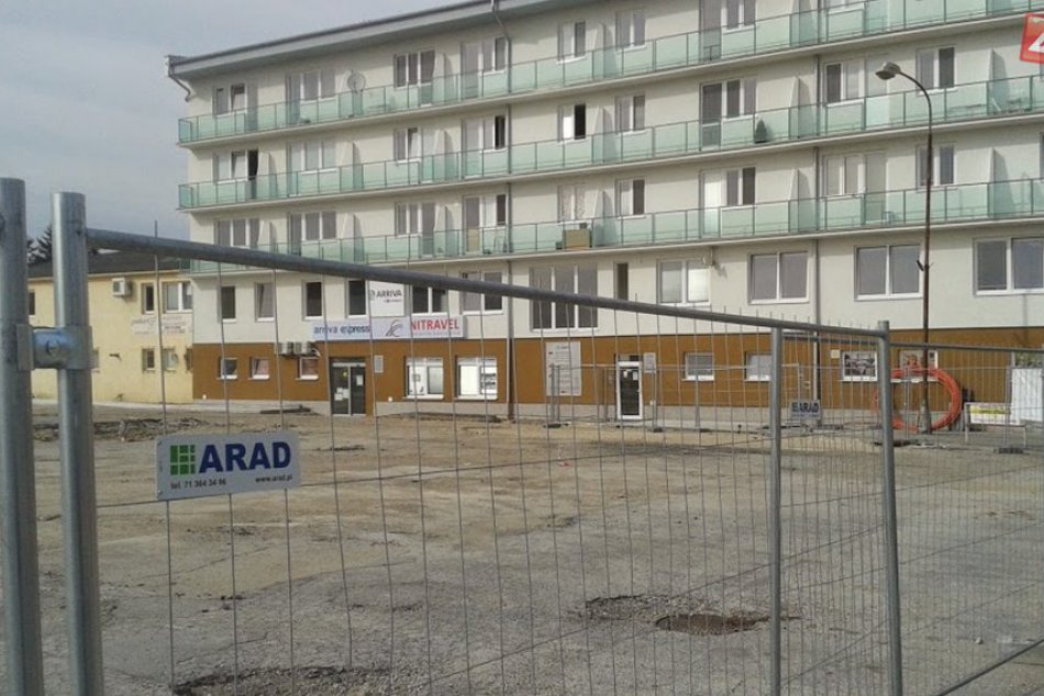 Ilustračný obrázok k článku Dobrá správa pre cestujúcich: Vstup do čakárne je obnovený!