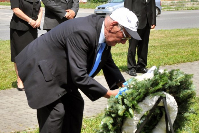 Ilustračný obrázok k článku Žilinu zasiahla smutná správa: Po krátkej chorobe naposledy vydýchol známy rodák Arieh Klein (†88)