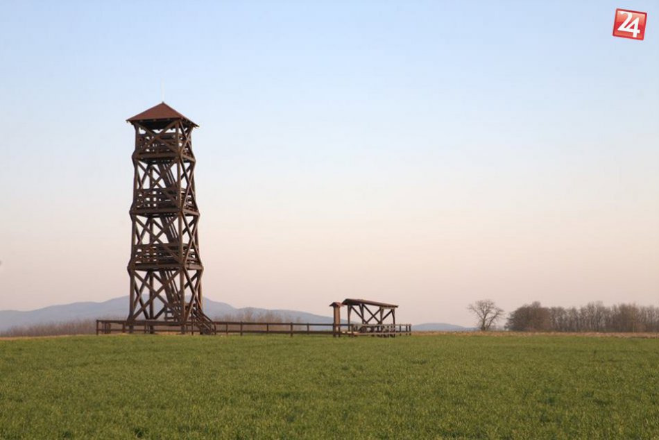 Ilustračný obrázok k článku Neďaleko od nás vyrástla nová turistická rozhľadňa: Niekedy z nej vidno až po Bratislavu!