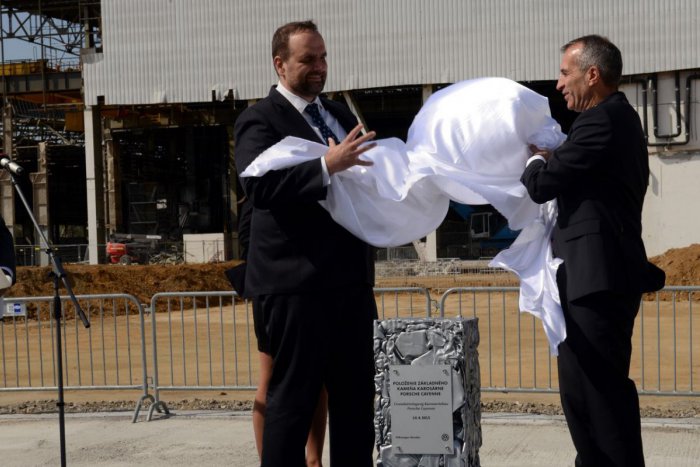 Ilustračný obrázok k článku V bratislavskom závode Volkswagen sa začala výstavba novej karosárne