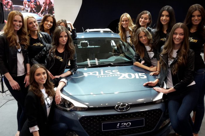 Ilustračný obrázok k článku OBRAZOM: Pozrite si 15 najkrajších žien bratislavského autosalónu