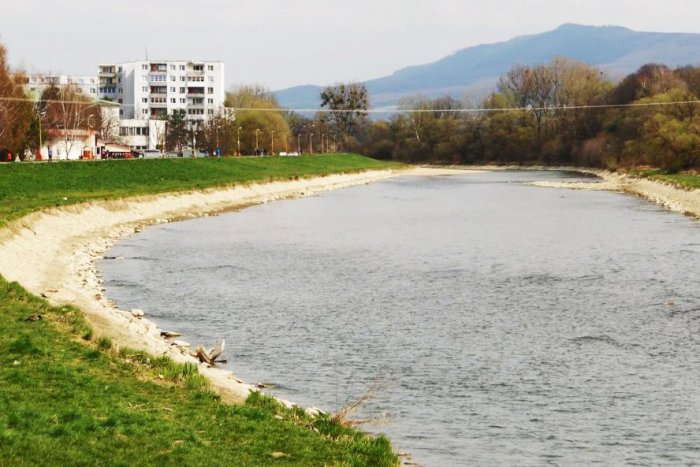 Ilustračný obrázok k článku Humenčan narazil v Laborci na nečakaný nález: Na miesto musela doraziť polícia!