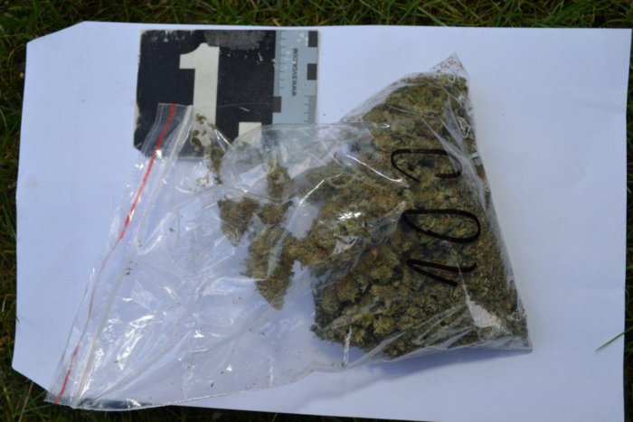 Ilustračný obrázok k článku Rado (25) z Košíc v poriadných problémoch: Policajti ho načapali s drogami!