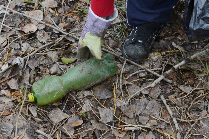 Ilustračný obrázok k článku Úradníci budú upratovať, Deň Zeme sa blíži