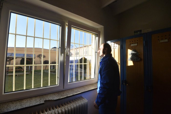 Ilustračný obrázok k článku Novú väznicu v našom regióne nepostavia: Postačia elektronické náramky