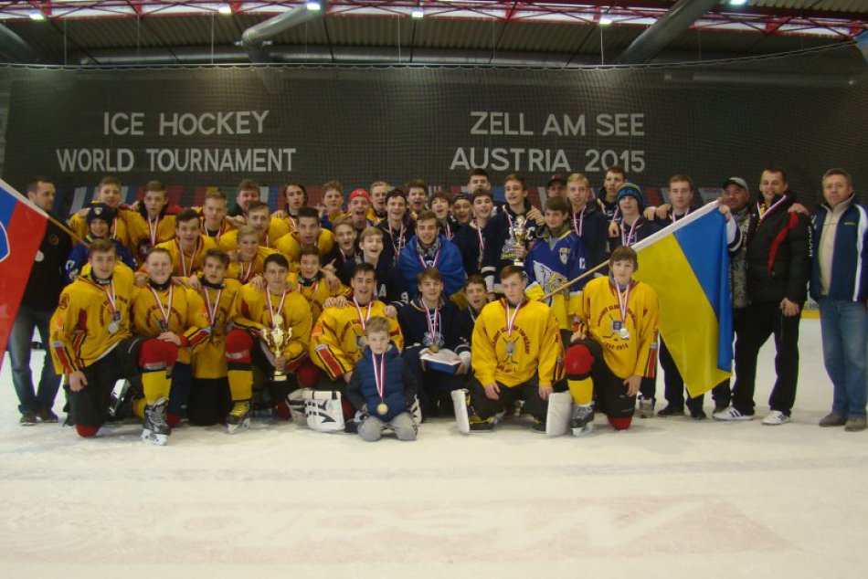 Ilustračný obrázok k článku Hokejové talenty zažili obrovský úspech: Na medzinárodnom turnaji sa zastavili až vo finále!