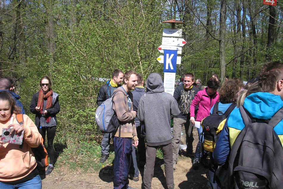 Ilustračný obrázok k článku Najväčšia turistická akcia roka v Hlohovci: Blíži sa ďalší ročník jarného pochodu HP!