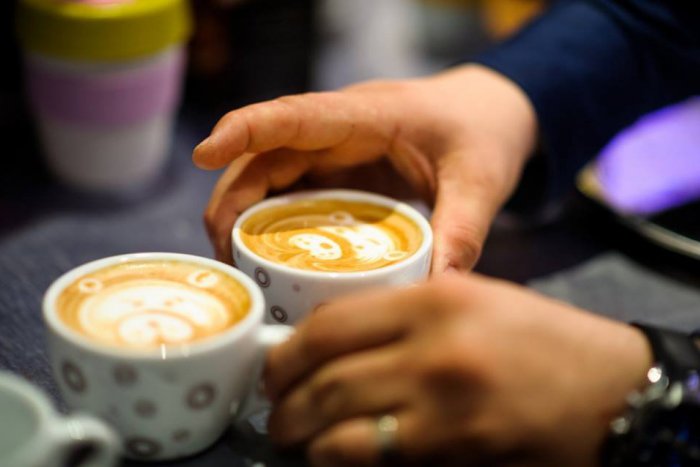 Ilustračný obrázok k článku Kávový festival opäť otvorí brány. Organizujú ho mladí ľudia nadšení pre kávu