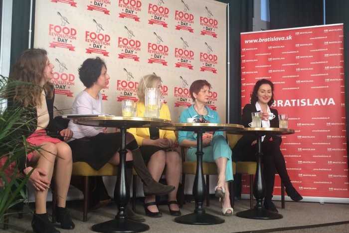 Ilustračný obrázok k článku Viete čo jedia deti v školských jedálňach? Edukácia o zdravom stravovaní je možno dôležitejšia, ako ste si mysleli